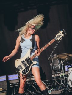 🔥What a party with @themolotovs at Noisehausen Festival 2026! Wonderful pics by @adina_scharfenberg_photography 🙏🏻❤️🔥

#noisehausen #noisehausenfestival #themolotovs #festival #recap