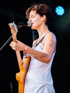 🔥 @cecismusic_ auf dem Noisehausen Festival 2026. Das war ganz wundervoll! 🙏🏻🔥
Awesome pics by @sichtbar_queer_eventfotografie 🙏🏻
#noisehausen #noisehausenfestival #ceci #festival #love